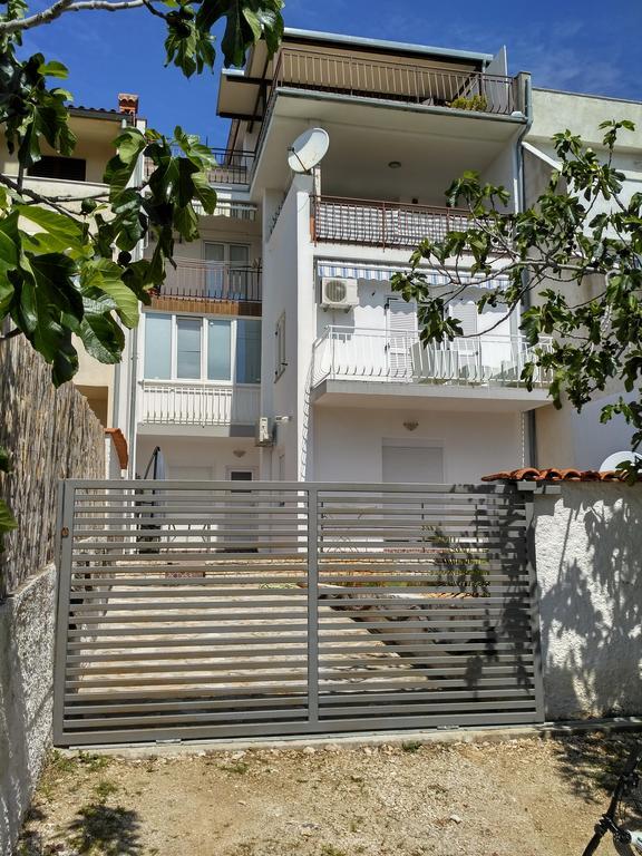Apartment Natalia Pula Exterior photo