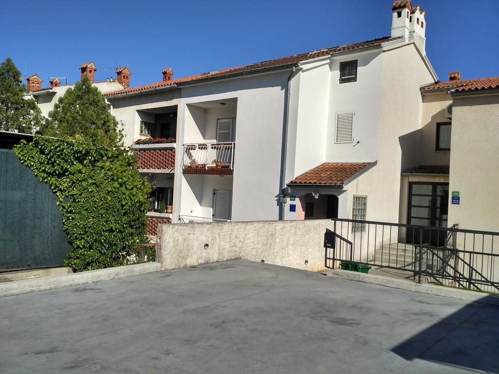 Apartment Natalia Pula Exterior photo